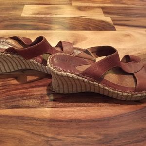 Brown leather sandal wedges